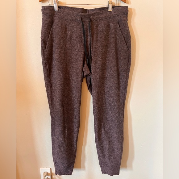 Lululemon Warm Down Heathered Jogger Size 12 - Picture 7 of 11